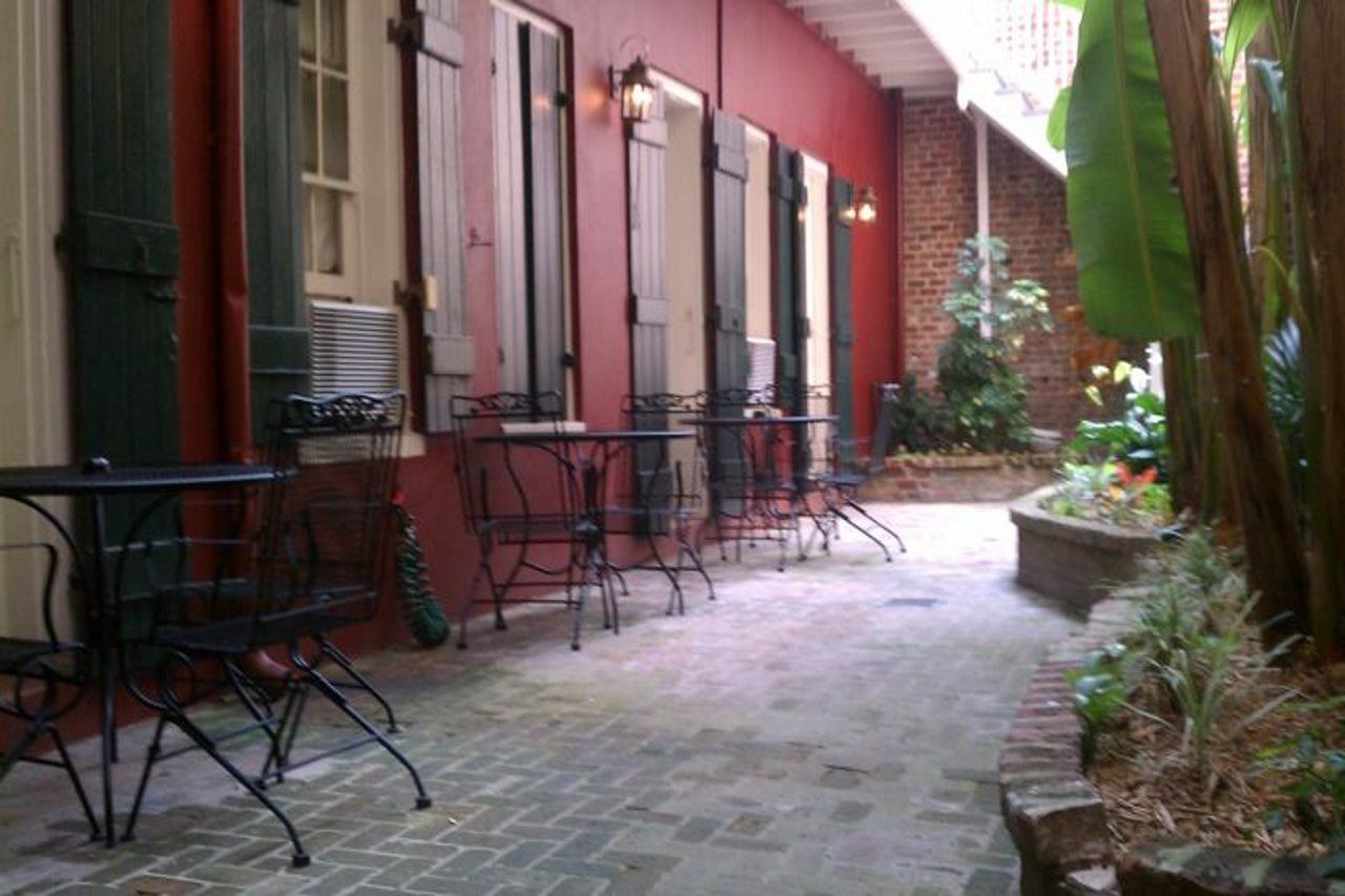 Inn On St. Peter, A French Quarter Guest Houses Property New Orleans Bagian luar foto